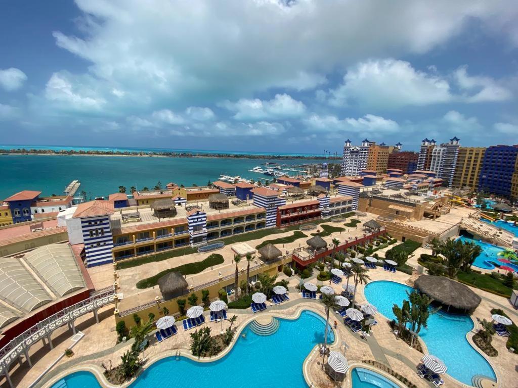 Porto Marina Resort Chalets Families Only Ελ Αλαμέιν Εξωτερικό φωτογραφία