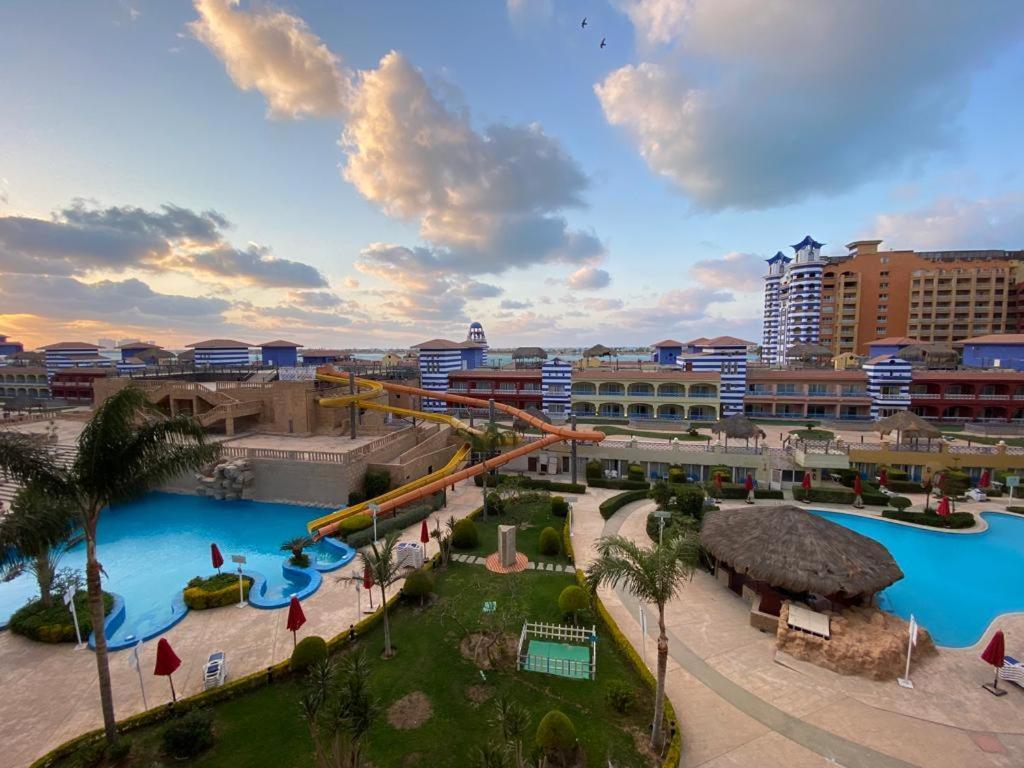 Porto Marina Resort Chalets Families Only Ελ Αλαμέιν Εξωτερικό φωτογραφία