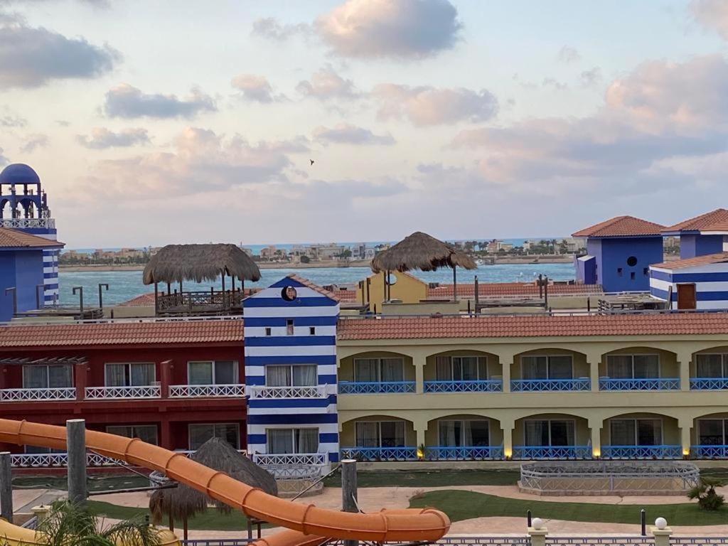 Porto Marina Resort Chalets Families Only Ελ Αλαμέιν Εξωτερικό φωτογραφία