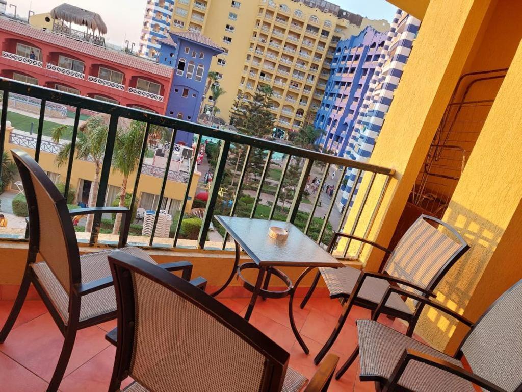Porto Marina Resort Chalets Families Only Ελ Αλαμέιν Εξωτερικό φωτογραφία